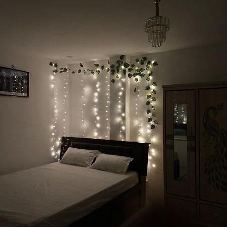 Cozy Room With Stunning Nightview Rooftop! Κατμαντού Εξωτερικό φωτογραφία